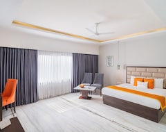 Hotel Zone Connect By The Park,Udaipur (Udaipur, India)
