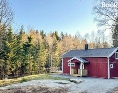 Toàn bộ căn nhà/căn hộ Amazing Home In Stillingson With 2 Bedrooms (Stillingsön, Thụy Điển)