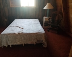 Casa/apartamento entero Rustic Cabin Getaway (Fairview, EE. UU.)