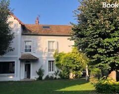 Toàn bộ căn nhà/căn hộ Belle Maison Dans Un Village De Charme (Moisson, Pháp)