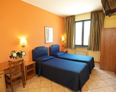Khách sạn Hotel Bed and Breakfast Il Granaio Mantova (Porto Mantovano, Ý)