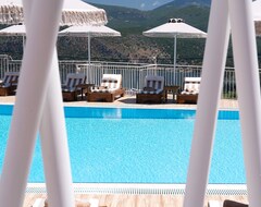 Khách sạn The L Suites & Apartments (Lassi, Hy Lạp)
