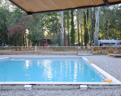 Hotelli Camping Lart De Vivre (Châteauneuf-du-Pape, Ranska)