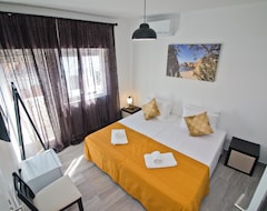 Khách sạn New Village Guest House (Lagos, Bồ Đào Nha)