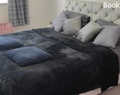Cijela kuća/apartman Modern 2 Bed House Sleeps 6 (Portsmouth, Ujedinjeno Kraljevstvo)