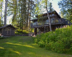 Cijela kuća/apartman Carvers Cottage - A Magical Cottage In The Woods (with Wifi) (Canim Lake, Kanada)