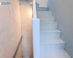 Cijela kuća/apartman La Petite Bleue  Wifi  Netflix (Tarbes, Francuska)