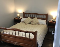 Cijela kuća/apartman Cute 3 Bedroom House With Original Features Set In The Beautiful Creuse (Moutier-Malcard, Francuska)