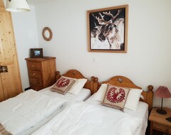 Cijela kuća/apartman Vieux Chalet B3 - A Lovely 2 Bedroom Apartment In The Village Of Grimentz (Anzere, Švicarska)