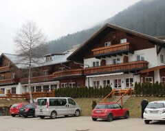 Khách sạn Alpenhotel Widderstein (Mittelberg, Áo)