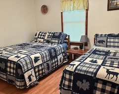 Entire House / Apartment Cozy Cabin 14 Two Bedroom. On Patoka Lake In Southern Indiana (Leavenworth, USA)