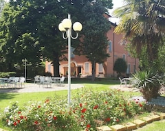 Hotel Mery Bistrot in Villa Bisbini (Marano sul Panaro, Italy)