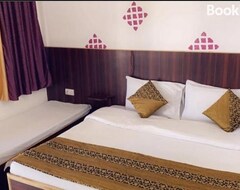 Khách sạn Brilliant Sunny Resort (Lansdowne, Ấn Độ)
