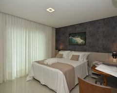 Hotel Hospedaria Home Suites Mariscal (Bombinhas, Brazil)