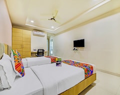 Khách sạn FabHotel Veeraj Suites Gachibowli (Hyderabad, Ấn Độ)
