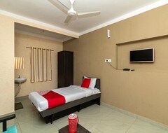 Khách sạn Oyo 39885 Green Hills Villa (Hyderabad, Ấn Độ)