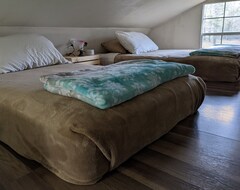 Toàn bộ căn nhà/căn hộ Quiet, Secluded Tiny House That Sleeps 6 + (Houston, Hoa Kỳ)