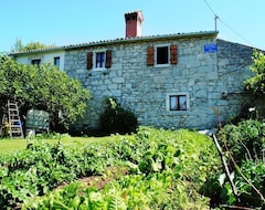 Koko talo/asunto Villa Anka In Gracisce (Gračišće, Kroatia)