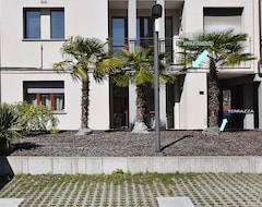 Casa/apartamento entero Lago de Como: amplio apartamento situado en una elegante residencia a pocos minutos de Menaggio (San Siro, Italia)