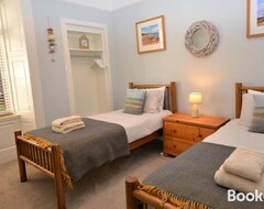 Toàn bộ căn nhà/căn hộ 3 Bedroom Cottage In Cove - 73939 (Helensburgh, Vương quốc Anh)