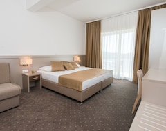 Hotel Jadran - Double Room With Balcony And Sea View 1 (Neum, Bosnia and Herzegovina)