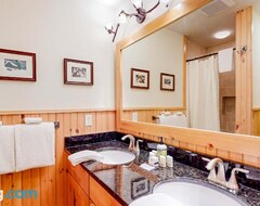 Koko talo/asunto Woodford Lodge (North Creek, Amerikan Yhdysvallat)