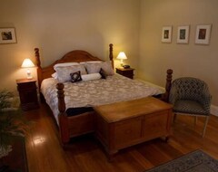 Hotel Tizzana Winery Bed And Breakfast (Richmond, Australija)