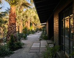 Khách sạn Two Bunch Palms Resort and Spa - Adults Only (Desert Hot Springs, Hoa Kỳ)