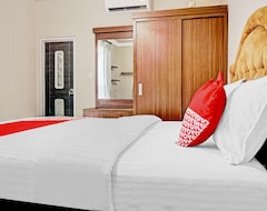 Hotelli Oyo 90634 Wisma Anisa Syariah (Tangerang Selatan, Indonesia)