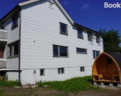 Stetind Hostel (Tysfjord, Norveç)