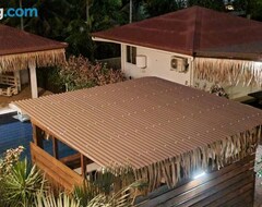 Nhà trọ Pension Anapa Lodge (Moorea, French Polynesia)