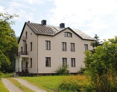 Koko talo/asunto ÖyegÅrden (Erikslund, Ruotsi)