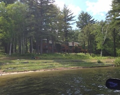 Entire House / Apartment Perfect Year-round Getaway Location For Those Who Enjoy The Outdoors. (Bridgton, USA)
