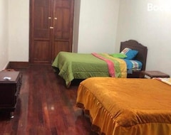 Khách sạn Hospedaje 103 (Riobamba, Ecuador)