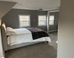 Entire House / Apartment The Cottages; 2021 Completely Remodeled! (Spur, USA)