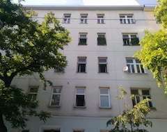 Otel Apartments Maximillian (Viyana, Avusturya)