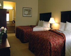 Hotel Berkshire Inn & Suites (Bryant, Sjedinjene Američke Države)