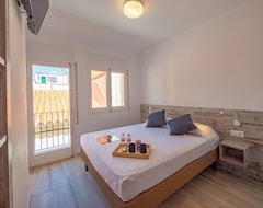Hotelli Gloria Rooms 307 - One Bedroom Hotel, Sleeps 2 (Rosas, Espanja)