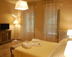 Khách sạn Le Serre Suites & Apartments (Moncalieri, Ý)