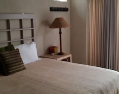 Hotel Earthbound Self Catering (Mossel Bay, Južnoafrička Republika)