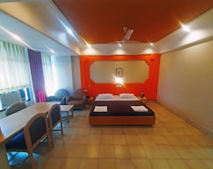 Otel STAYMAKER Sanman Deluxe Lodge (Belgaum, Hindistan)