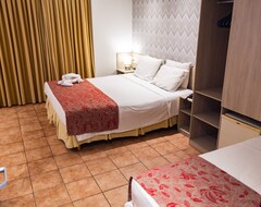 Hotel Plaza Praia Suites (Fortaleza, Brazil)