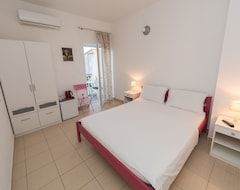 Hotel Rooms & Apartments Bruno (Split, Croatia)