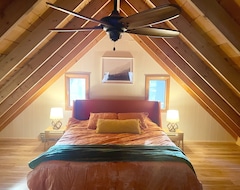 Hele huset/lejligheden Nordic Chalet With Modern Interior And Sauna (Jay, USA)