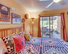 Entire House / Apartment Condo surrounded by red rock natural beauty w/ shared seasonal pool access! (Moab, USA)