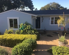 Hele huset/lejligheden Monterey House With Sunroom Full Kitchen, Wifi, Cable And Happiness (Del Rey Oaks, USA)