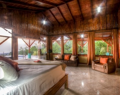 Hotelli GreenLagoon Wellbeing Resort (La Fortuna, Costa Rica)