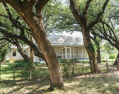 Casa/apartamento entero Leaning Oaks Ranch - A Perfect Texas Hill County Ranch Getaway! (San Saba, EE. UU.)