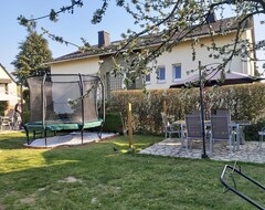 Toàn bộ căn nhà/căn hộ Holiday Cottage Hünfelden For 3 - 7 People With 3 Bedrooms - Holiday Home (Hünfelden, Đức)