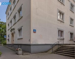 Cijela kuća/apartman Stylish Apartment Nowolipie 2 Km To Warsaw Old Town Square By Renters (Varšava, Poljska)